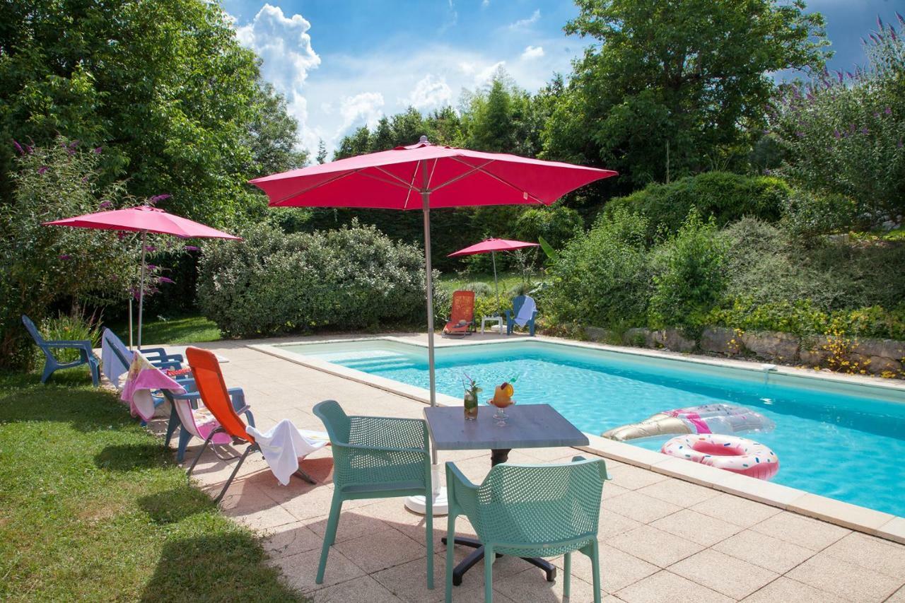 Le Lion D'Or Hotel Manzac-sur-Vern Exterior foto